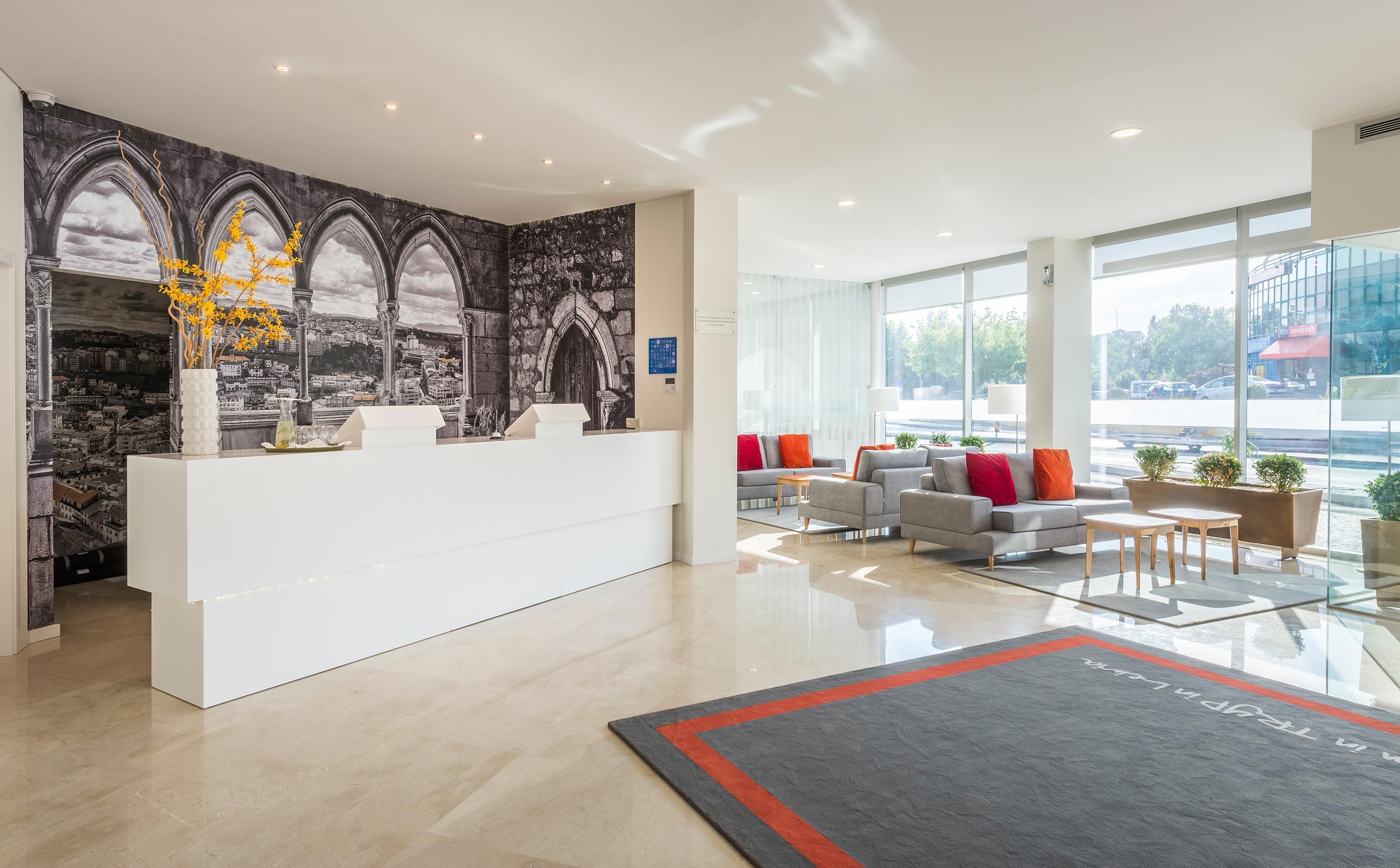 Tryp By Wyndham Leiria Hotell Exteriör bild