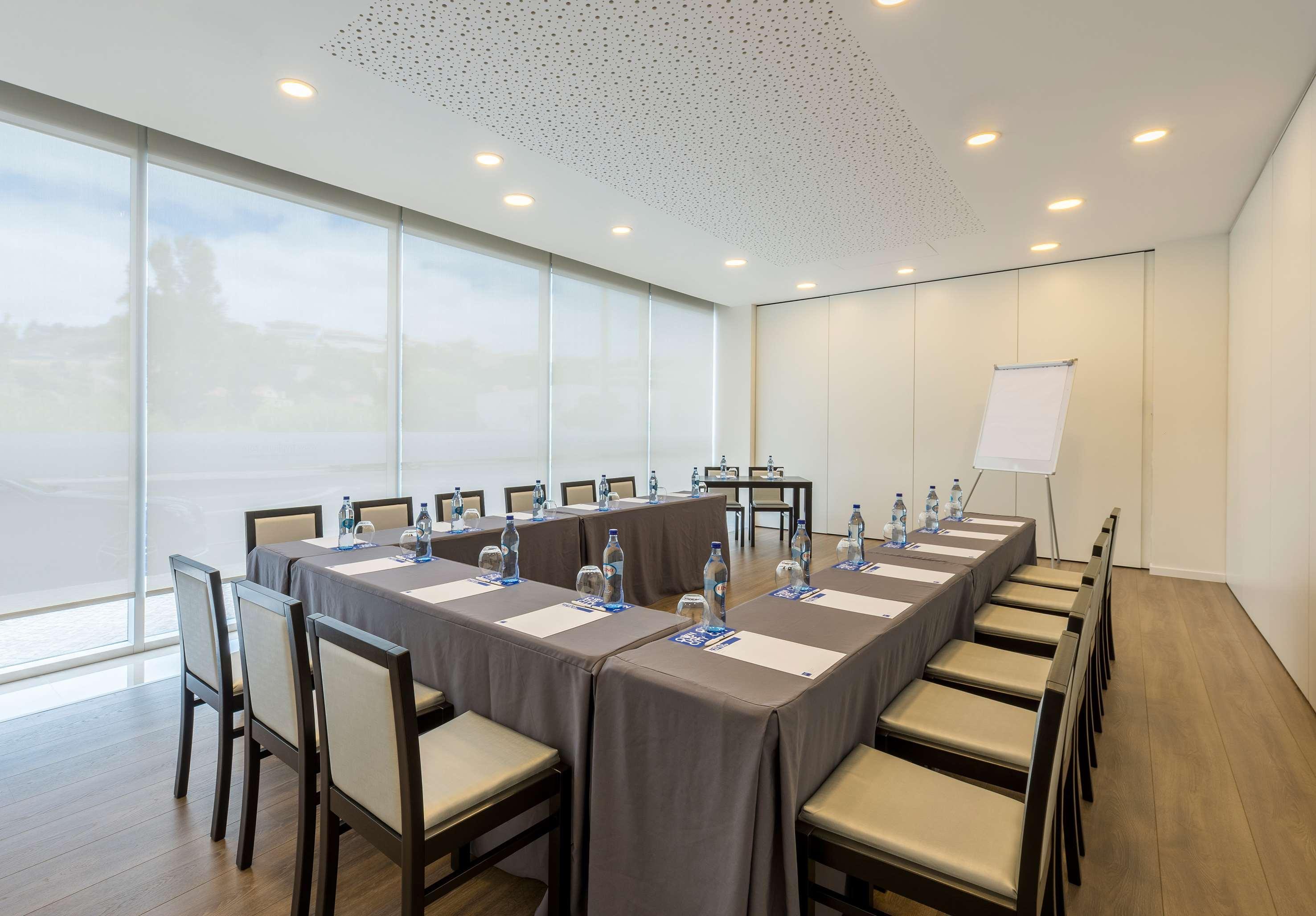 Tryp By Wyndham Leiria Hotell Exteriör bild