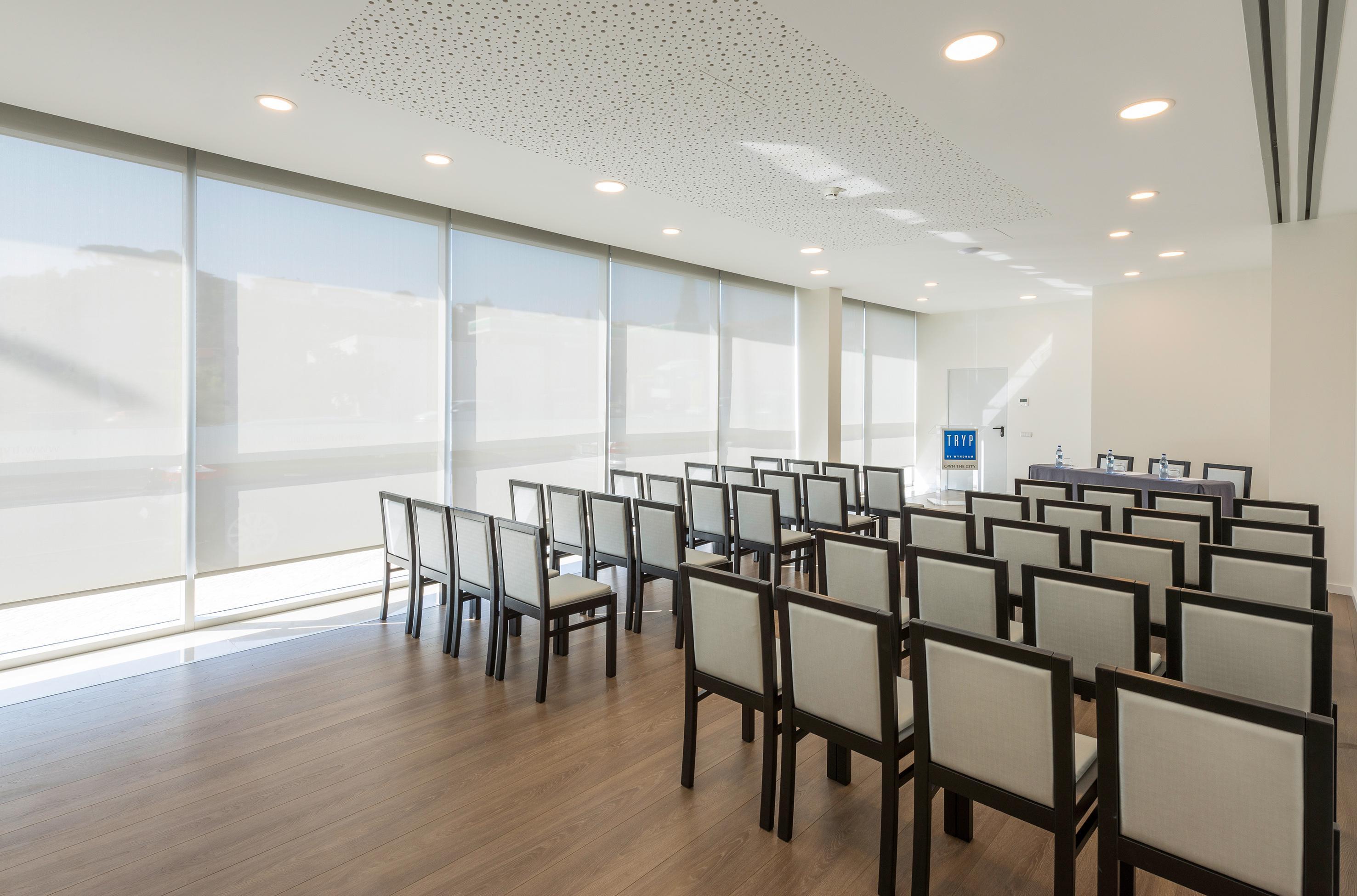 Tryp By Wyndham Leiria Hotell Exteriör bild