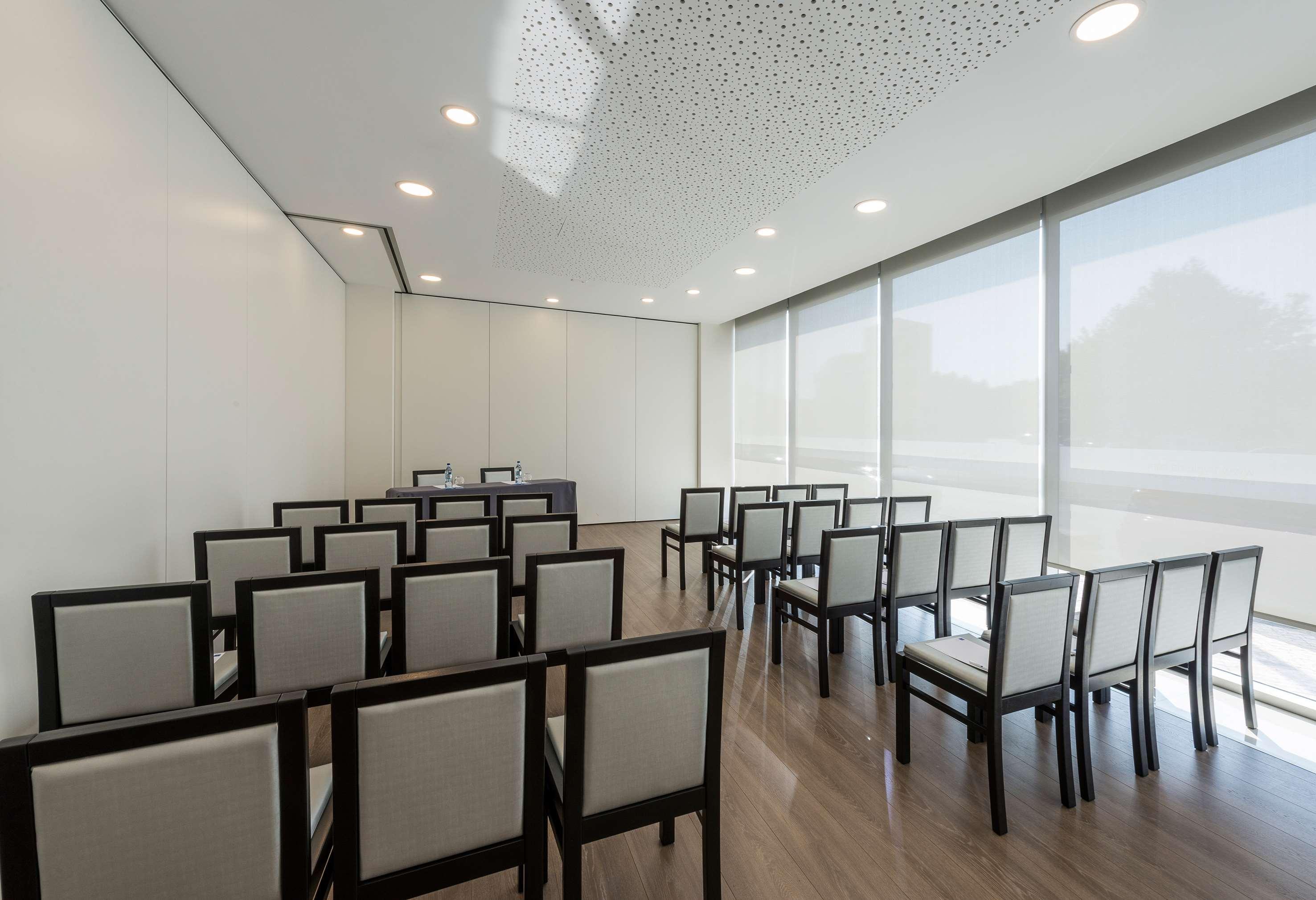 Tryp By Wyndham Leiria Hotell Exteriör bild