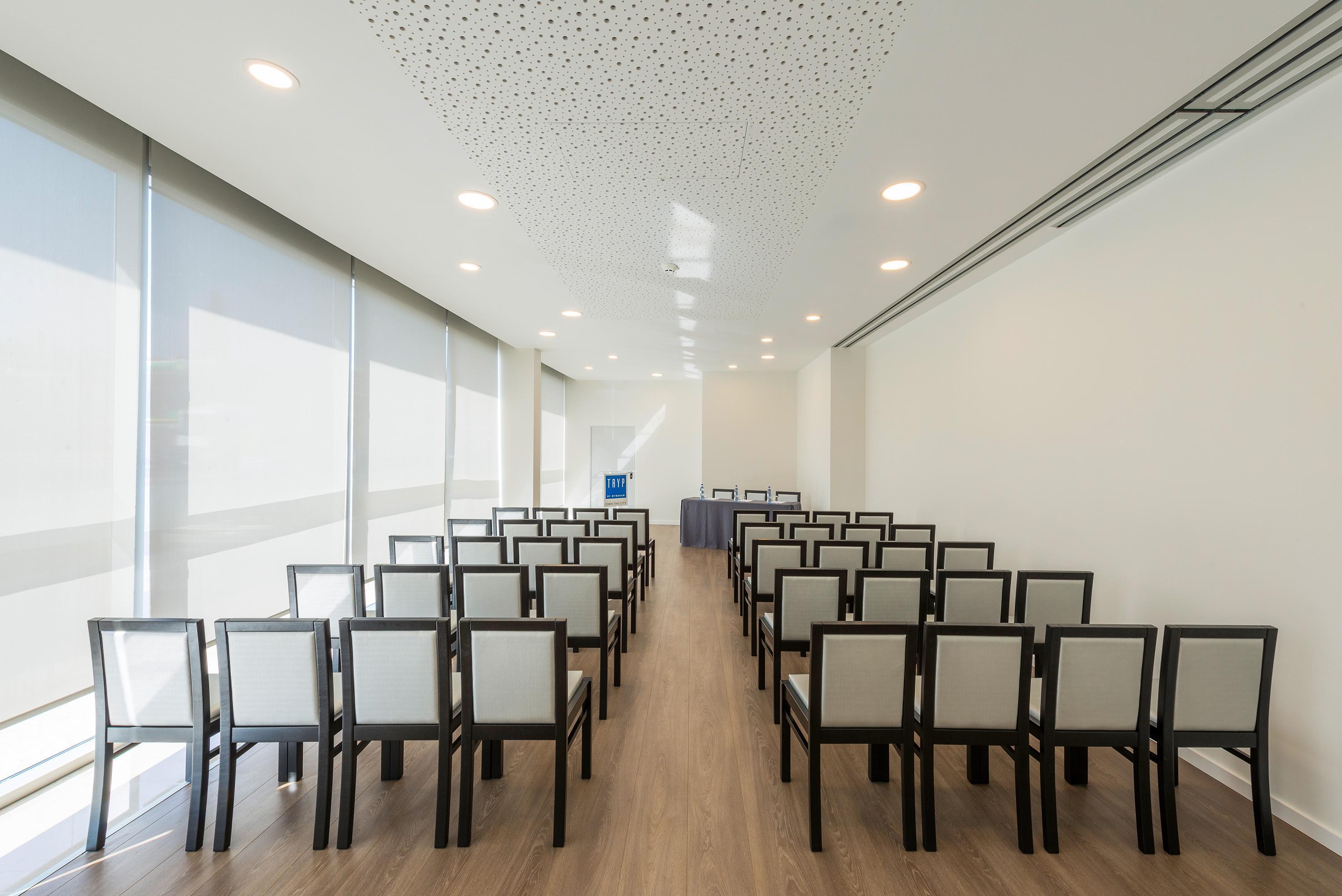 Tryp By Wyndham Leiria Hotell Exteriör bild