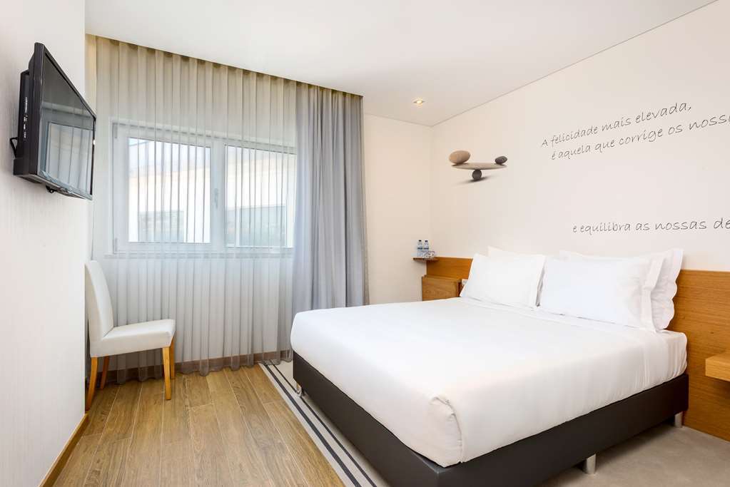 Tryp By Wyndham Leiria Hotell Rum bild
